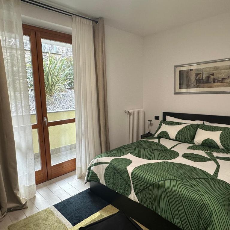 We Lake Como: lake view apartment, feeling home in charming Argegno - Appartamento con 1 Camera da Letto, Balcone e Vista Acqua - 3
