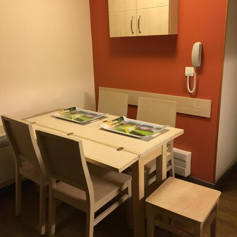 Joli meublé T2 au Cap Esterel vue Esterel et mer - Appartement 1 Chambre - 12