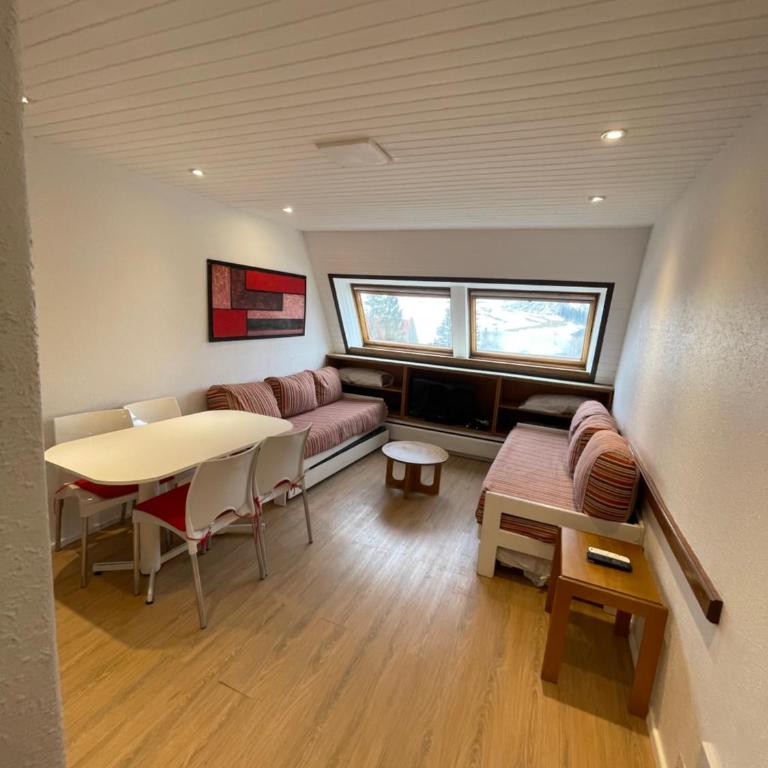 Departamento en Edificio Atenas con excelentes Vistas - Apartamento Dúplex - 5