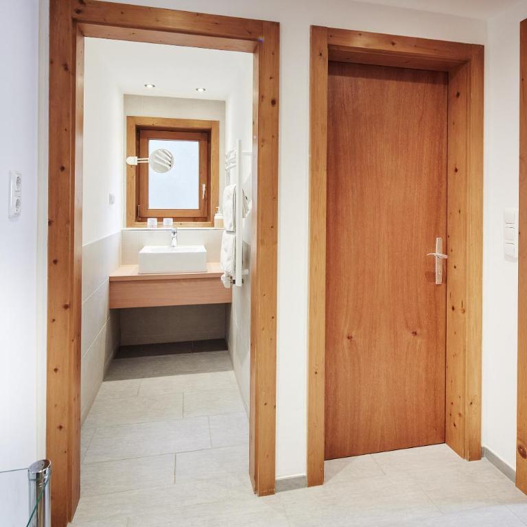 Pension Garni Burgwies ink Nationalpark Sommercard - Doppelzimmer 4 - 12