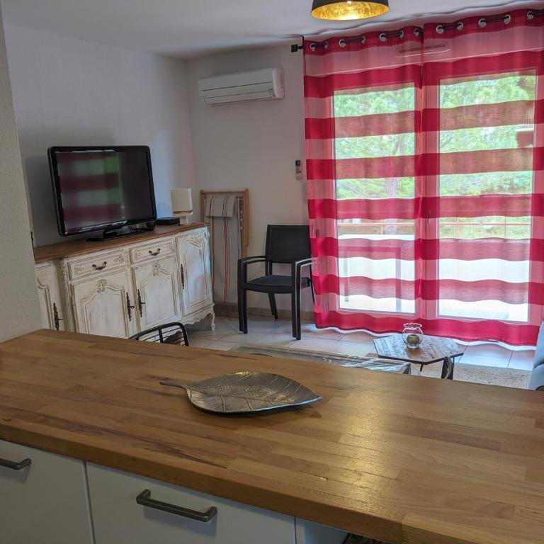 Charmant appartement de 41m2 avec linges de maison et ménage compris, 2 pièces à Lamalou-les-Bains pour 2 personnes - Appartement 1 Chambre - 4