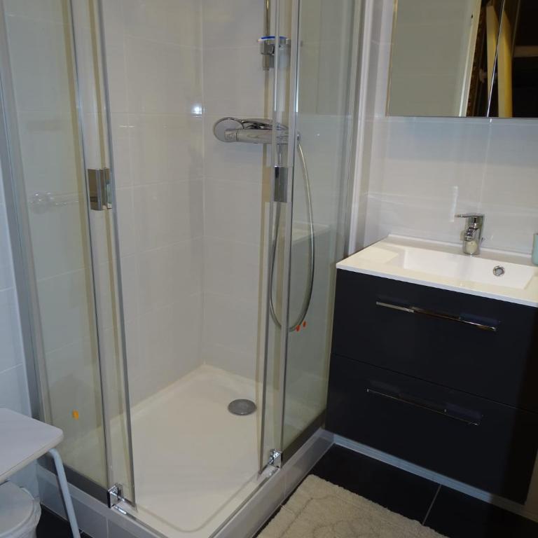 Studio cabine - Quartier de l'Aiguillon - 2 à 4 personnes - Apartment mit 1 Schlafzimmer - 9