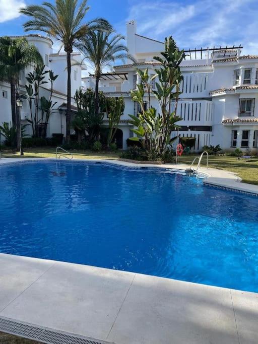 Beautiful 2 bedroom Apartment in Puerto Banus ! - Apartamento de 2 dormitorios - 19