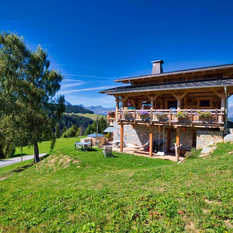 Appartement chaleureux, au pied des pistes, idéal pour 6-8 personnes avec terrasse - FR-1-505-94 - Appartement - 4