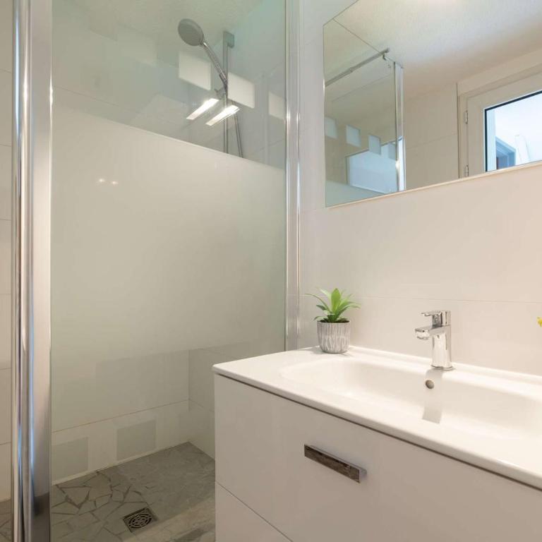 Appartement calme près du centre et pistes, balcon sud, navette gratuite - FR-1-296-168 - Apartment - 7