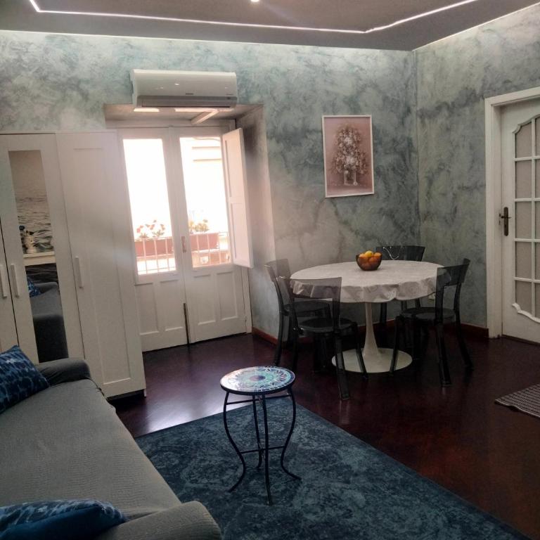 TIMEO Luxury Suite in baroque palace with elevator - Appartamento con 1 Camera da Letto - 90