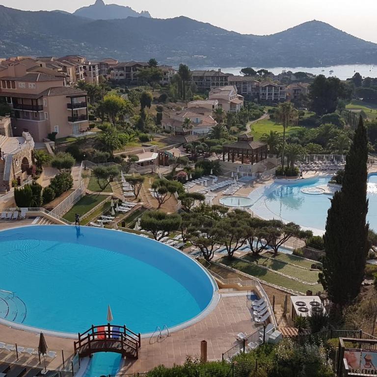 Cap Esterel en famille - 2pièces vue mer jardin piscine clim parking inclus - Apartamento - 11