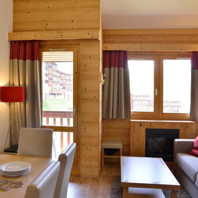 Appartement duplex 6 pers · Ski aux pieds · Piscine chauffée · Animaux admis - Appartement 1 Chambre - 2