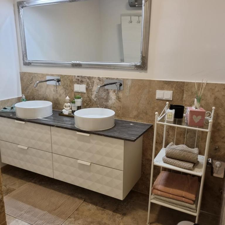 Ferienwohnung Binder Hubertusstraße - Apartment mit 2 Schlafzimmern und Balkon - 8