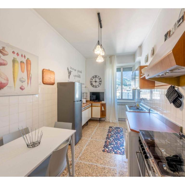 Genova Holidays House Erma - Parcheggio Privato e Wi-Fi - AC - Appartamento con 2 Camere da Letto - 16
