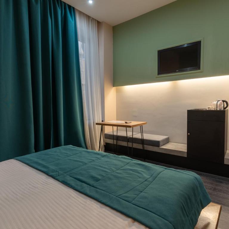Hotel Astra - Deluks Dvokrevetna Soba s Bračnim Krevetom (2 odrasle osobe + 1 dete) - 4