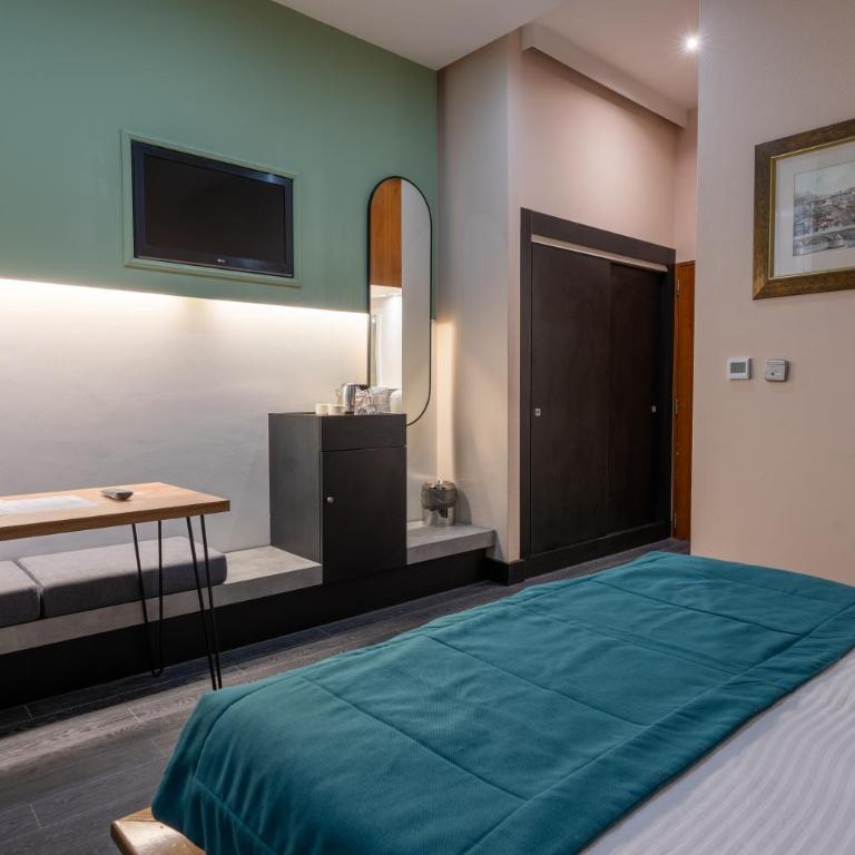 Hotel Astra - Deluks Dvokrevetna Soba s Bračnim Krevetom (2 odrasle osobe + 1 dete) - 2
