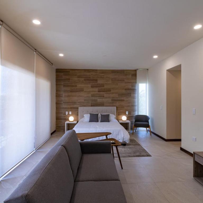 Pool View Loft Steps From The Ocean in Punta Cocos - C101 - Estudio con vistas a la piscina - 21