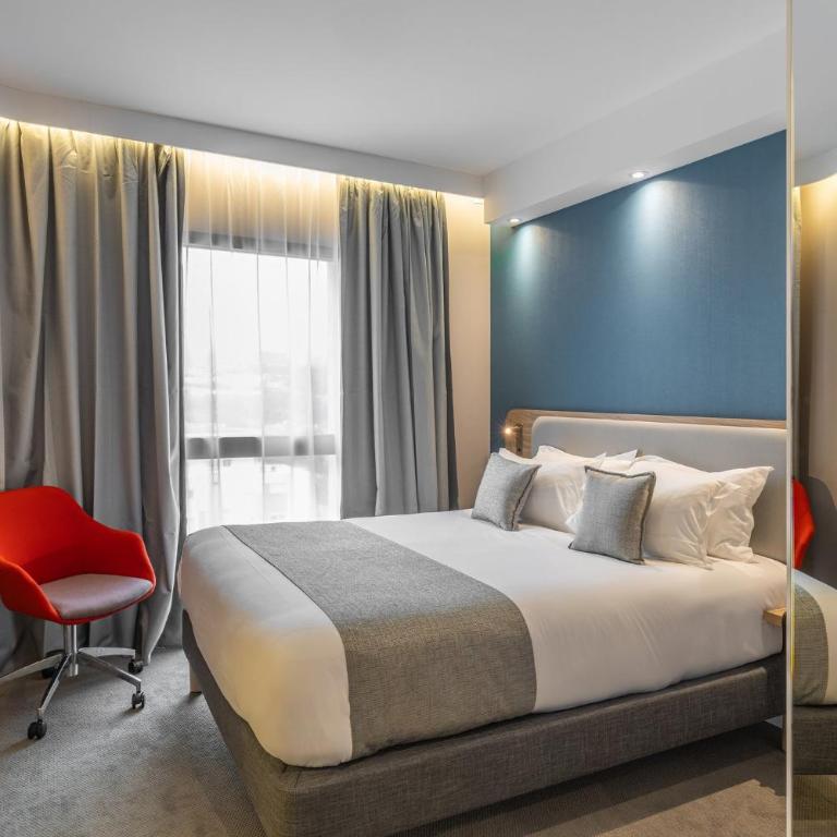 Holiday Inn Express Ajaccio by IHG - Chambre Lit Queen-Size Standard - Petit-Déjeuner Gratuit - 11