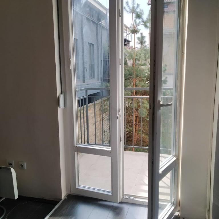 Flower Square Studio - Studio sa Balkonom - 12