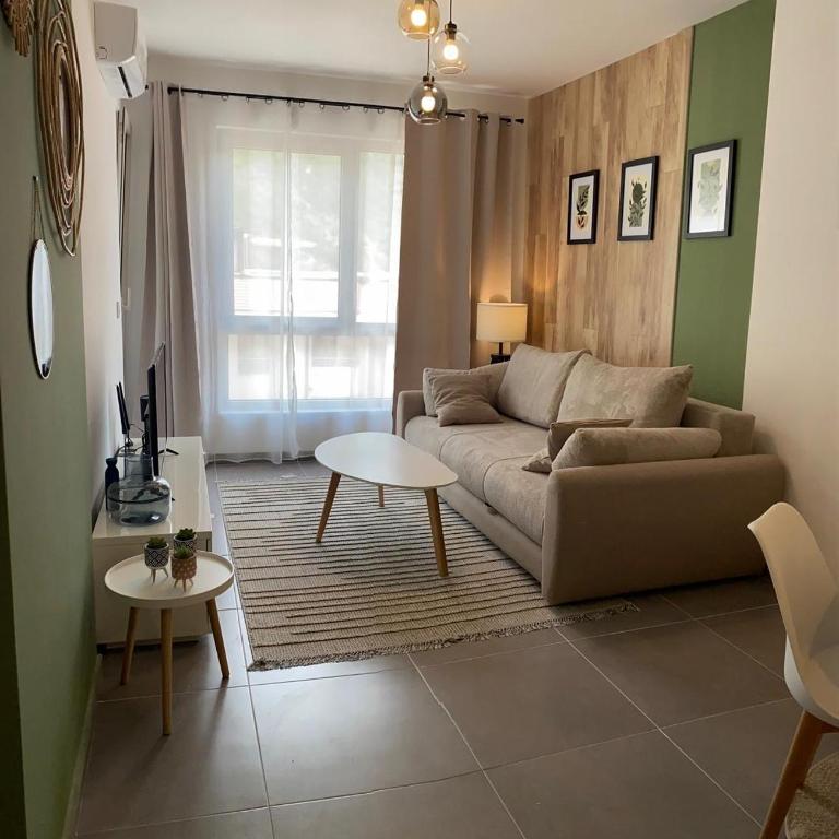 New Apartments For you - Apartman sa 1 Spavaćom Sobom, Balkonom i Pogledom na Planinu - 9