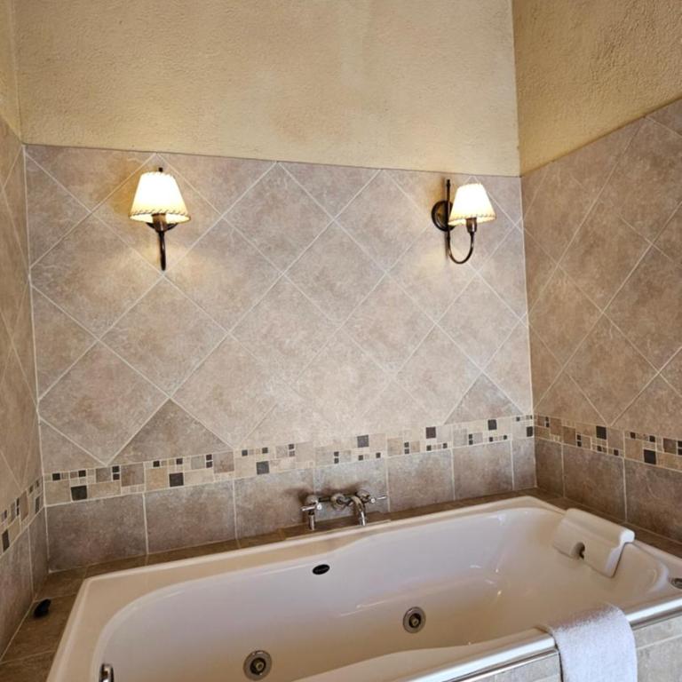 La Reina Hotel - Habitación Triple Superior - 4