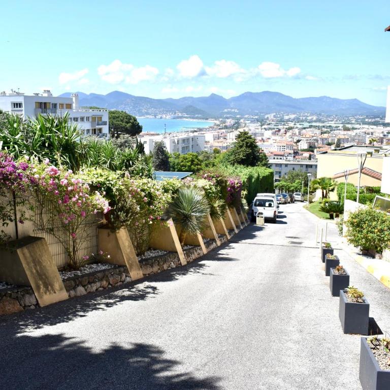Magnifique Appartement 2 pièces au calme - Appartement 1 Chambre - 35