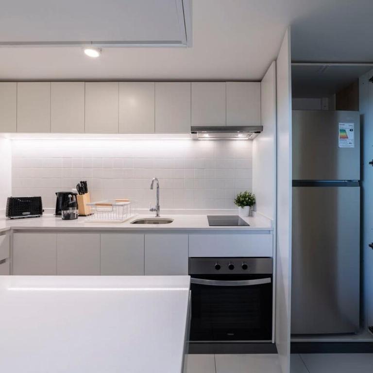 Moderno alojamiento a pasos del Parque Balmaceda - Apartamento - 16
