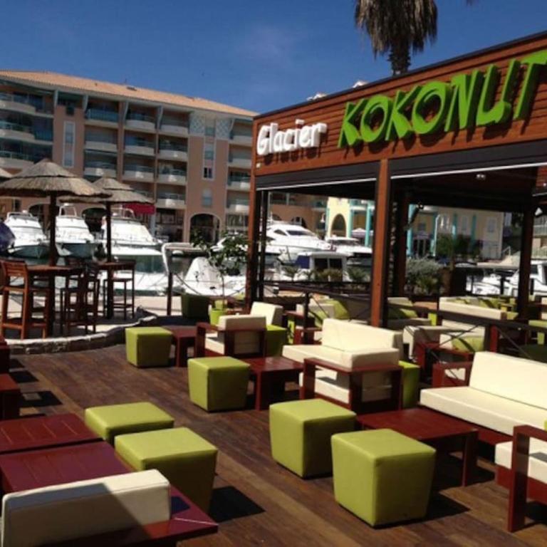 Grande terrasse Cœur Port Fréjus 5 pers - One-Bedroom Apartment - 9