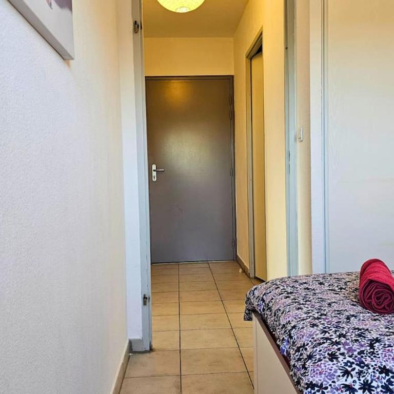 L'évasion Carcassonnais avec Terrasse 2 places de Parking privée - Apartment mit 2 Schlafzimmern und Balkon - 33