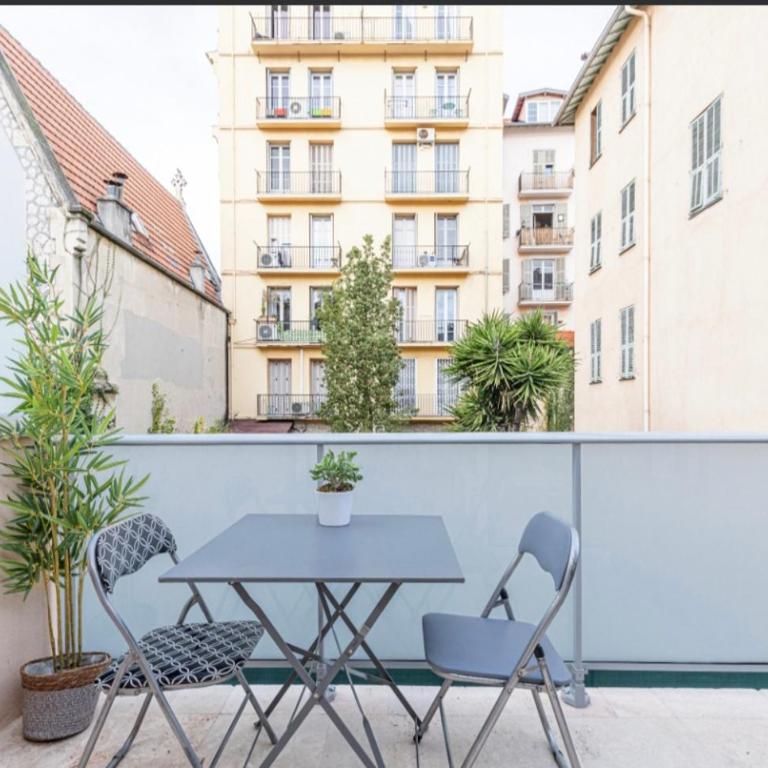Studio cozy avec terrasse n12 - Studio - 3