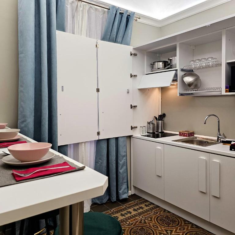 MIRA Apartment - Four-Bedroom Deluxe Apartment - 10
