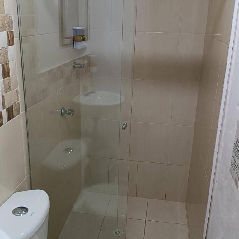 Hotel Marrokos Aeropuerto José María Córdova - Habitación Doble con balcón - 7
