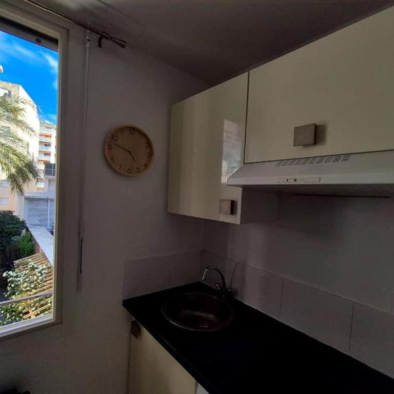 Studio plein centre de Juan - Proche plage et gare - Appartement 2 Chambres - 16