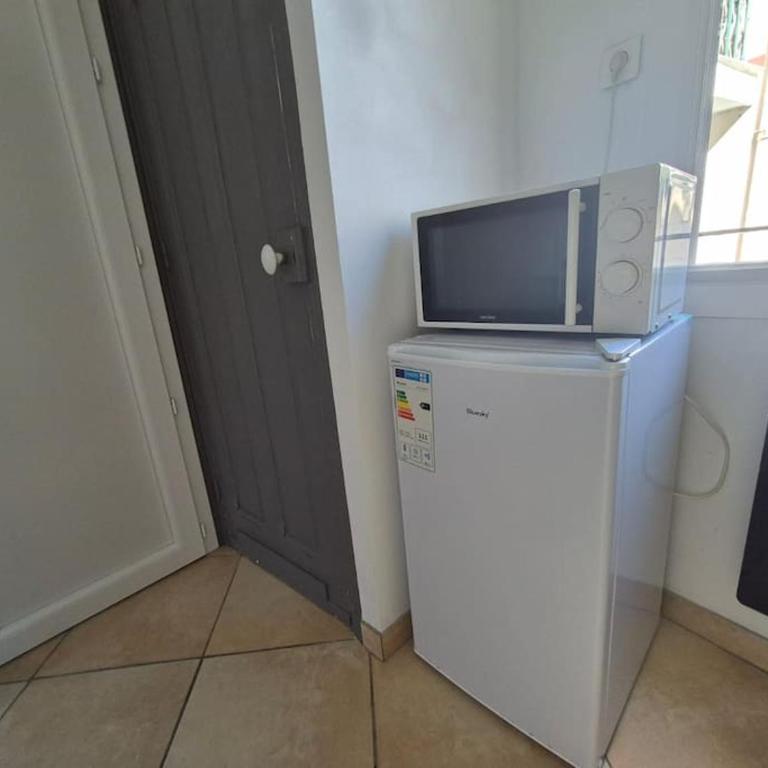 Studio plein centre de Juan - Proche plage et gare - Appartement 2 Chambres - 20