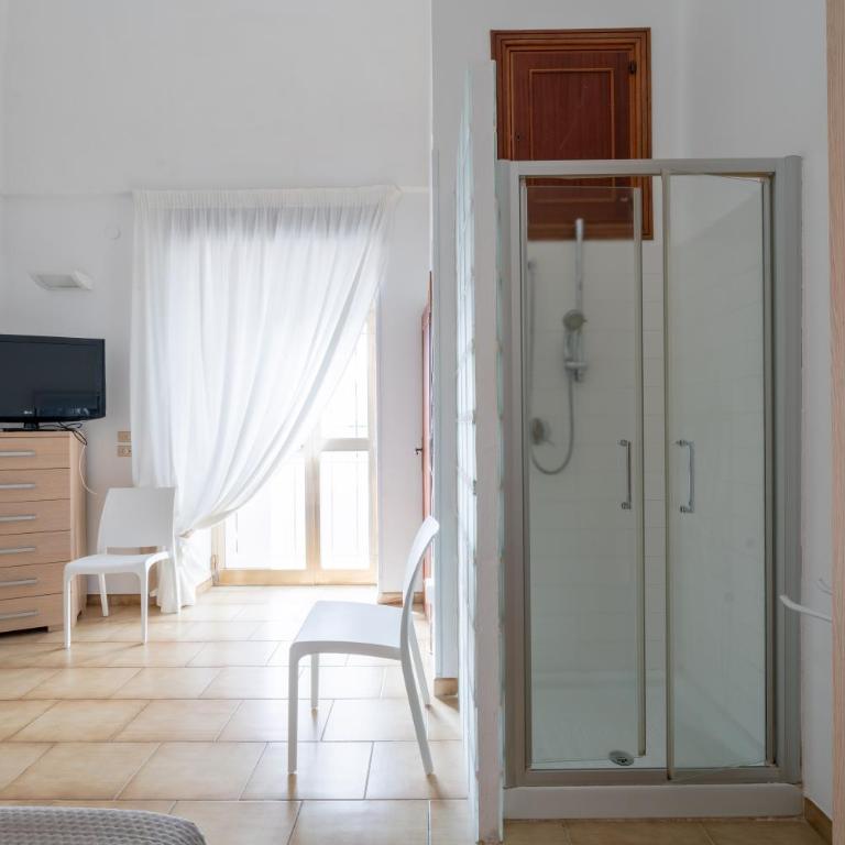 Dimora del Sole by Rentbeat - Appartamento con 1 Camera da Letto - 13