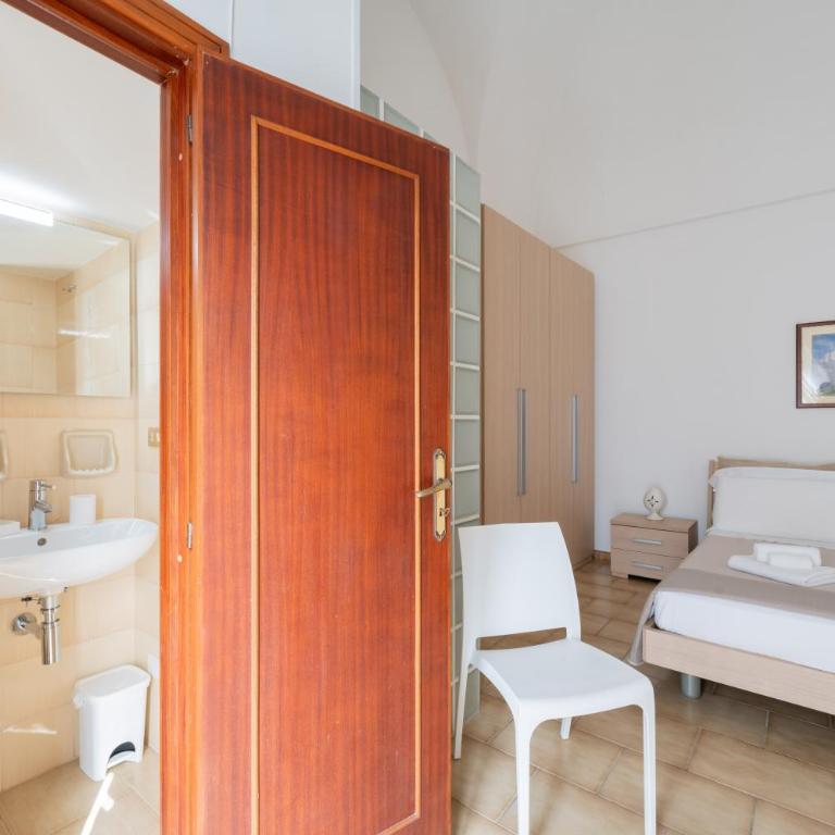 Dimora del Sole by Rentbeat - Appartamento con 1 Camera da Letto - 14