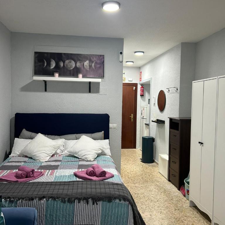 Apartamento ANSON, Torremolinos centro, Luminoso ,Moderno ,Playa a 10 min pie - Apartamento de 1 dormitorio - 1