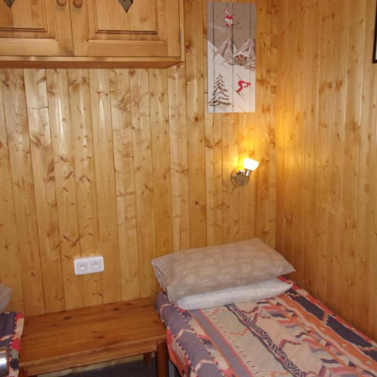 La Villaret - Two-Bedroom Apartment with Balcony - 14