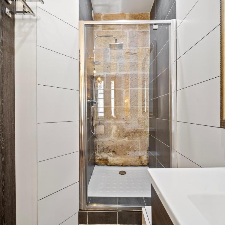 La Suite Indivio - Appartement standing vue cathédrale - Appartement Deluxe - 27