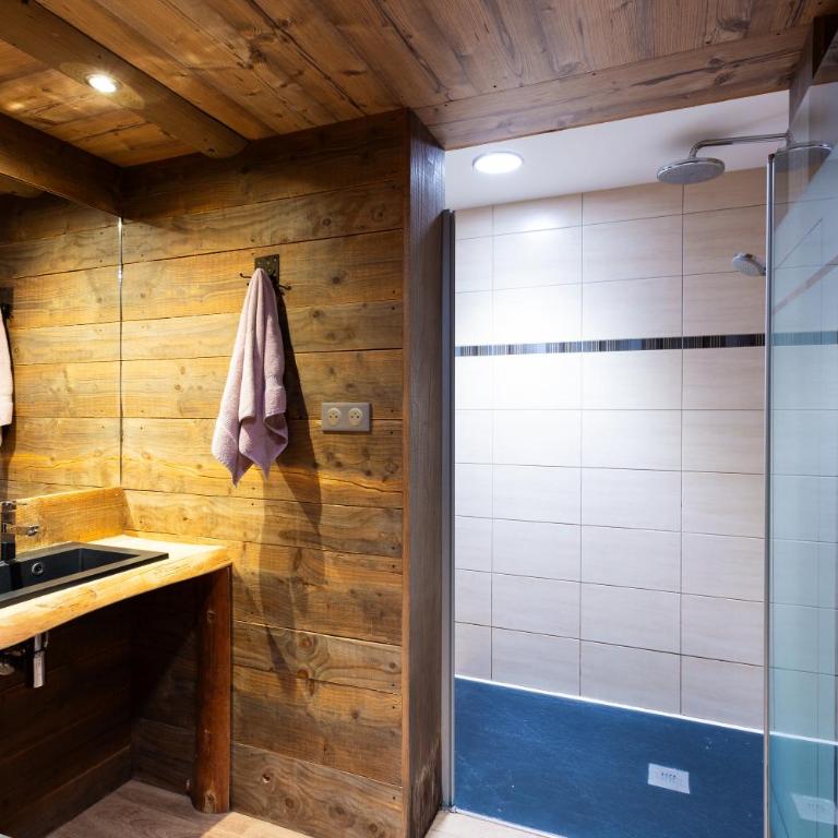 Le Couarôge Chalets et Appartements - Appartement de Vacances pour Groupe (17 Adultes) - 9