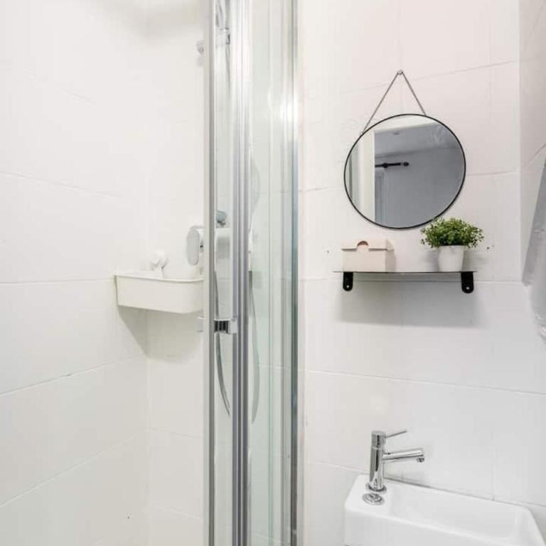 Cocoon in the heart of Batignolles | By Airnest - Appartement - 9