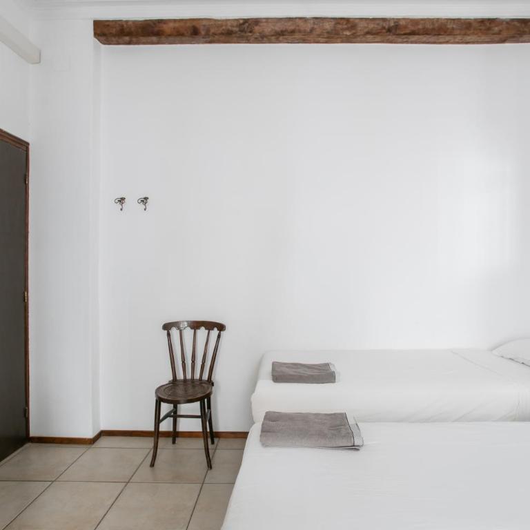 Canela Homes BARCELONA GÒTIC - Three-Bedroom Apartment - 8