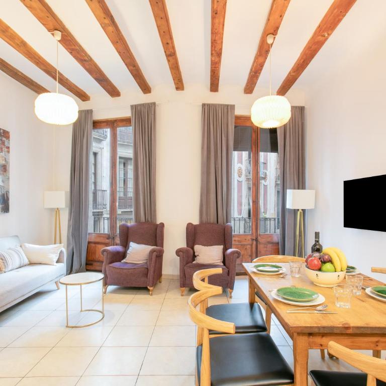 Canela Homes BARCELONA GÒTIC - Three-Bedroom Apartment - 11