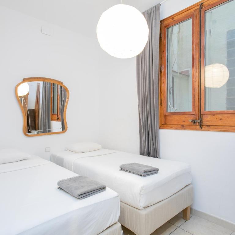 Canela Homes BARCELONA GÒTIC - Three-Bedroom Apartment - 12