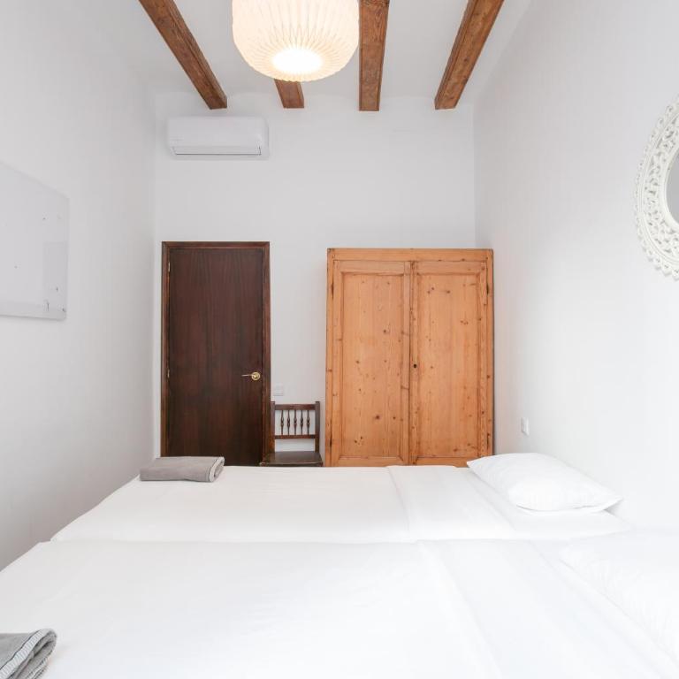 Canela Homes BARCELONA GÒTIC - Three-Bedroom Apartment - 18