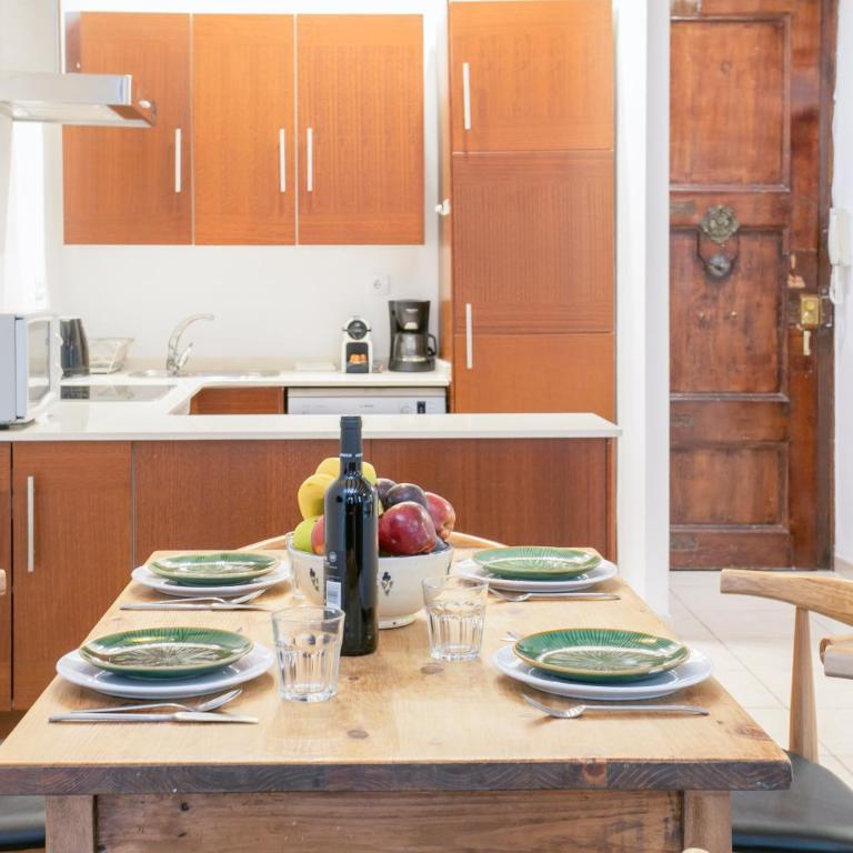 Canela Homes BARCELONA GÒTIC - Three-Bedroom Apartment - 26