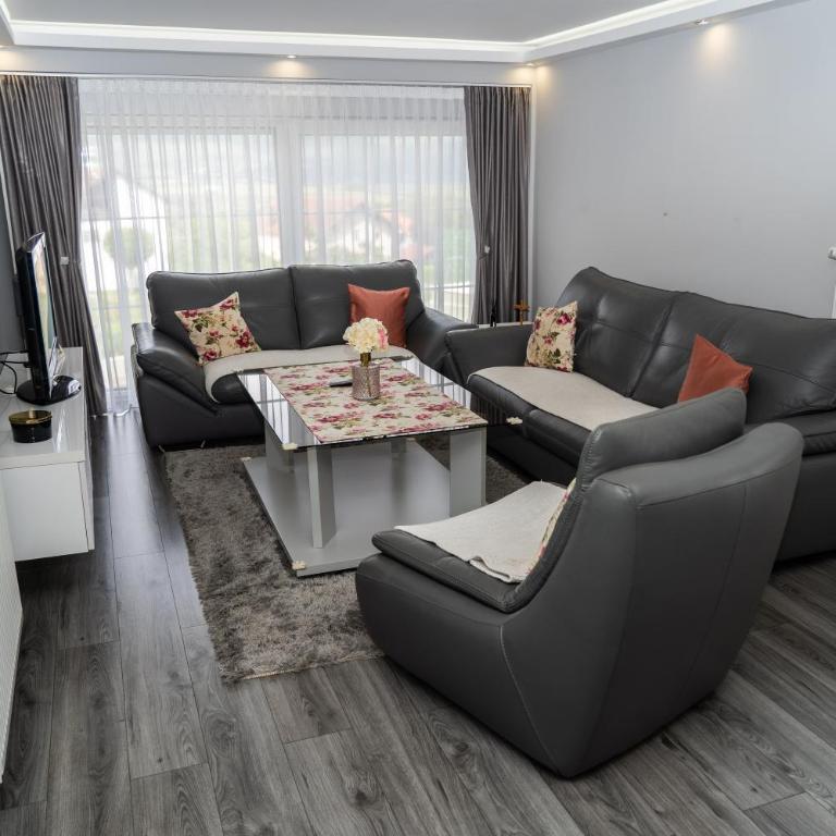 Holiday Home IFI - Six-Bedroom House - 36