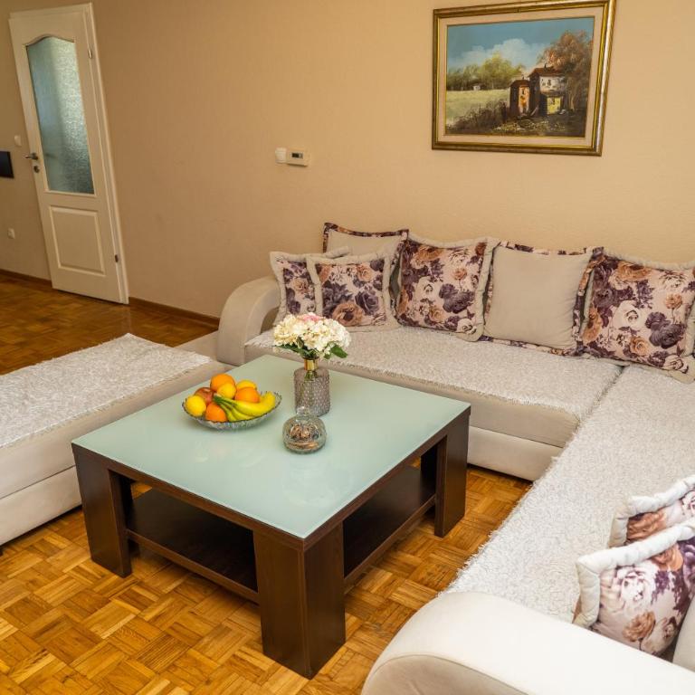 Holiday Home IFI - Six-Bedroom House - 51