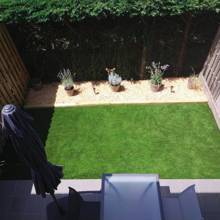 Jolie maison paisible, avec jardinet et parking - Appartement 2 Chambres - 13