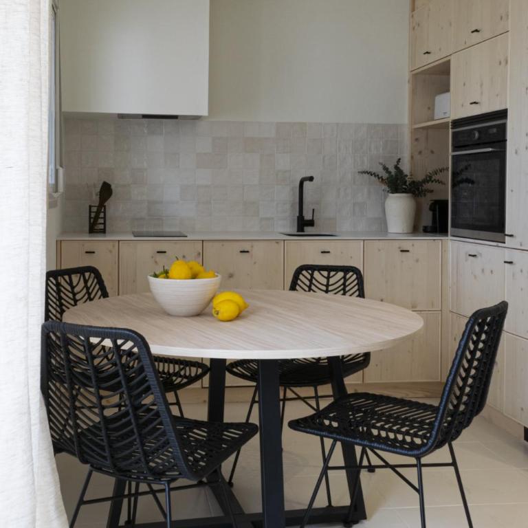 Casa Flora Bungalow con piscinas en Calp - Three-Bedroom Apartment - 69