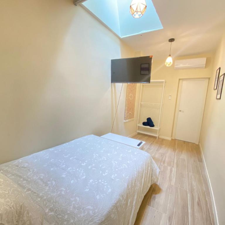 ESTUDIOS GRAN VÍA - Double Room - 2
