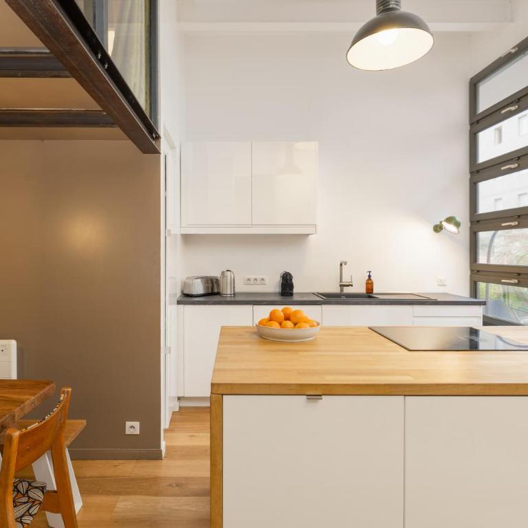 CHEZDAMDAM - le Loft du Stade - 6 chambres - terrasse - arcade - Apartamento - 8