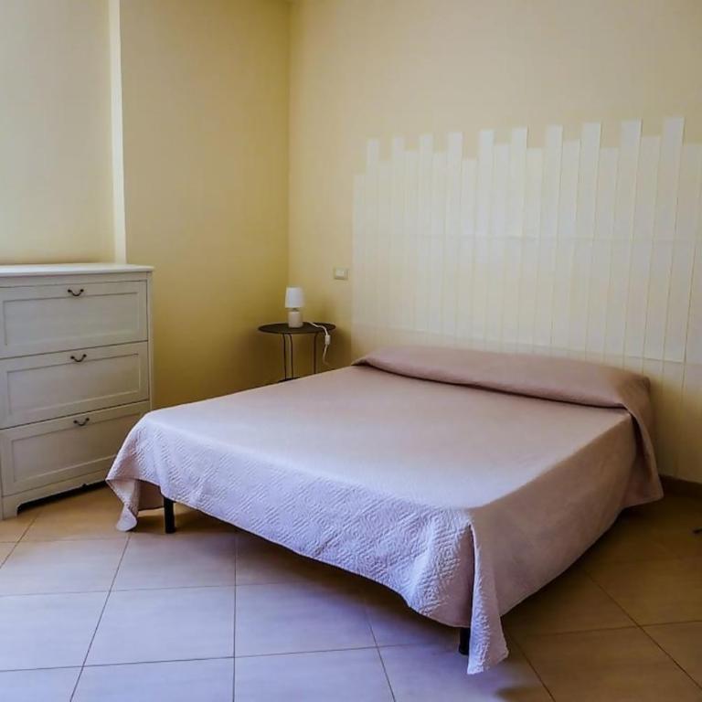 Appartamento in villa con ampio giardino - Appartamento con 2 Camere da Letto - 8
