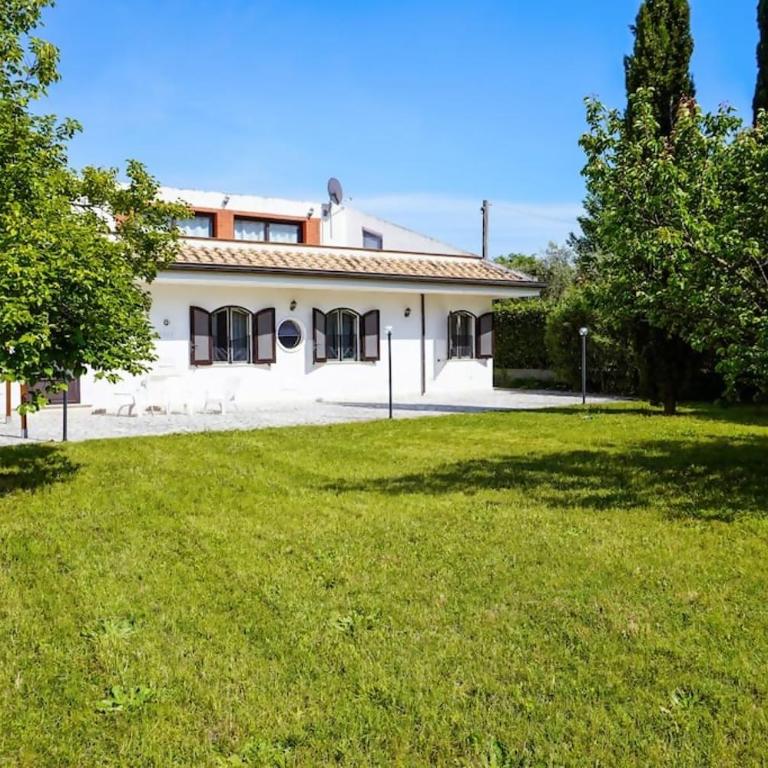 Appartamento in villa con ampio giardino - Appartamento con 2 Camere da Letto - 29
